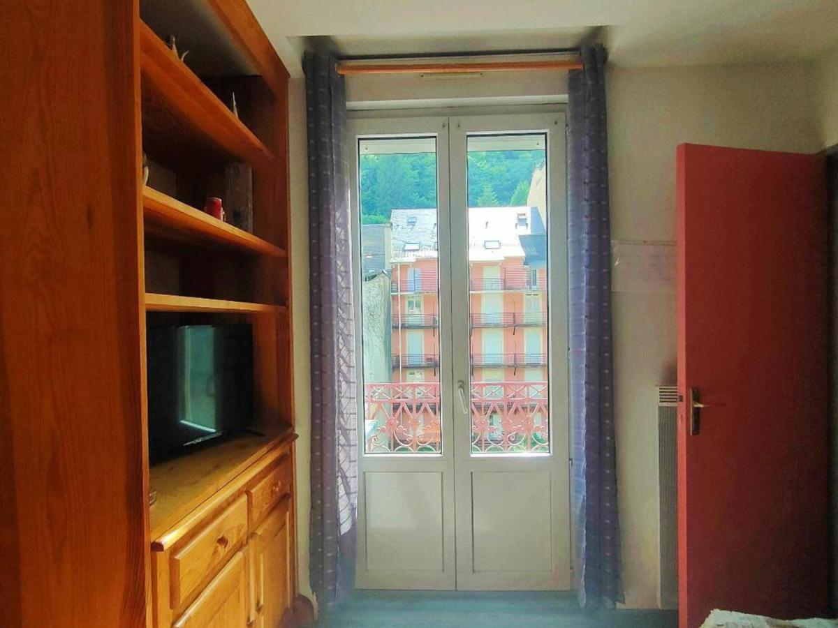 Appartement Centre-Ville 4/6 Pers, 3E Etage, Cuisine Equipee, Parking Gratuit, Linge En Supplement - Fr-1-234-228 Cauterets Exterior photo